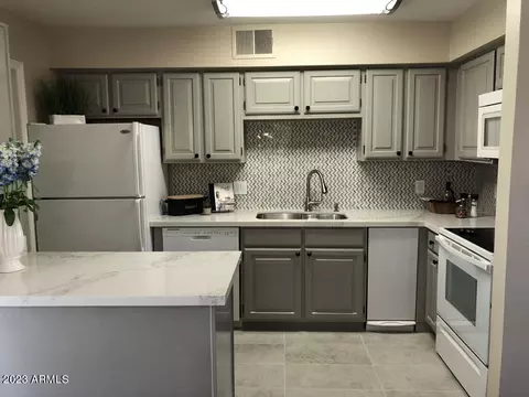2201 E Pinchot Ave #12, Phoenix, AZ 85016 photo 7