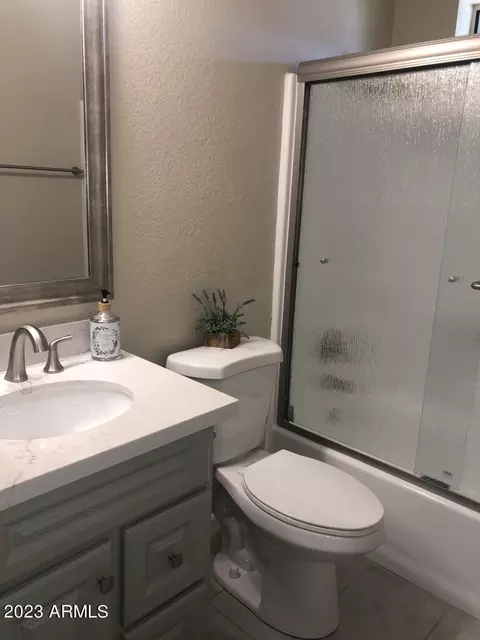 2201 E Pinchot Ave #12, Phoenix, AZ 85016 photo 12