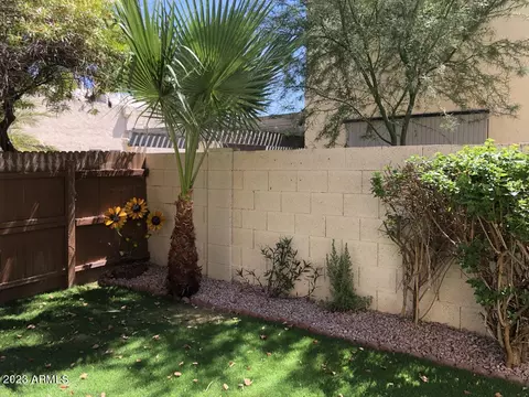 2201 E Pinchot Ave #12, Phoenix, AZ 85016 photo 16
