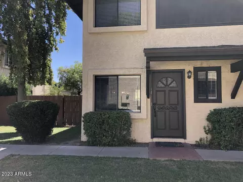 2201 E Pinchot Ave #12, Phoenix, AZ 85016