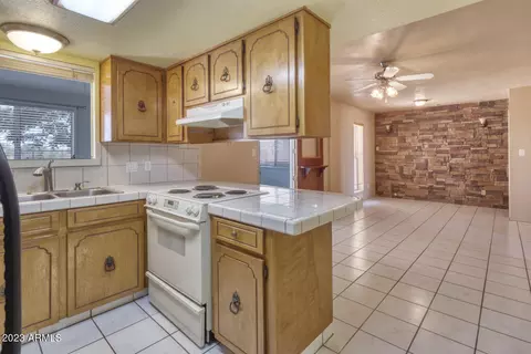 10616 E Waters Rd, Hereford, AZ 85615 photo 11