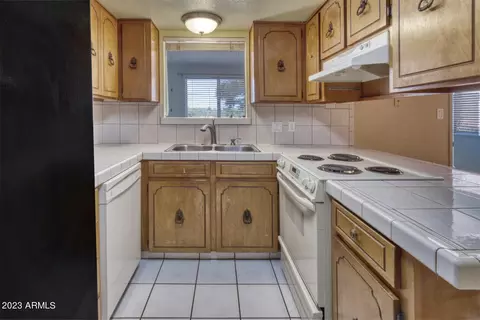 10616 E Waters Rd, Hereford, AZ 85615 photo 12