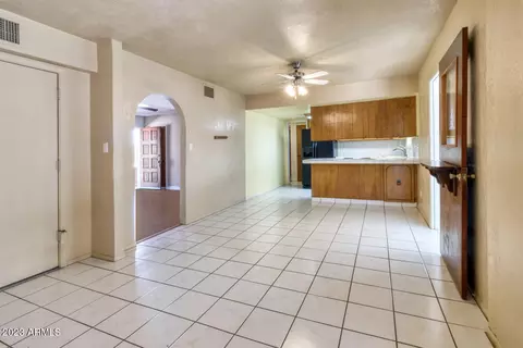 10616 E Waters Rd, Hereford, AZ 85615 photo 9