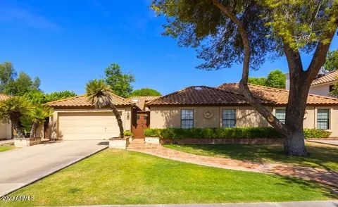 8536 S Los Feliz Dr, Tempe, AZ 85284