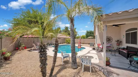 2049 E Angela Dr, Phoenix, AZ 85022 photo 6
