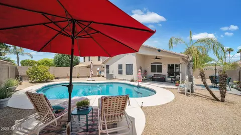 2049 E Angela Dr, Phoenix, AZ 85022