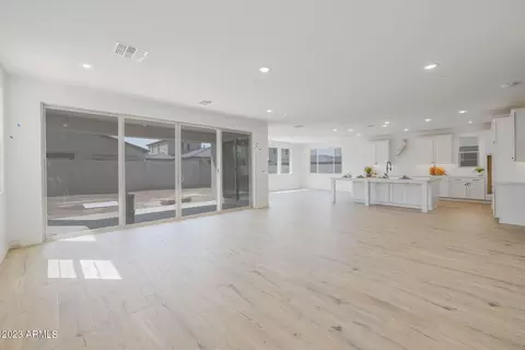 9655 E Rainbow Ave, Mesa, AZ 85212 photo 3
