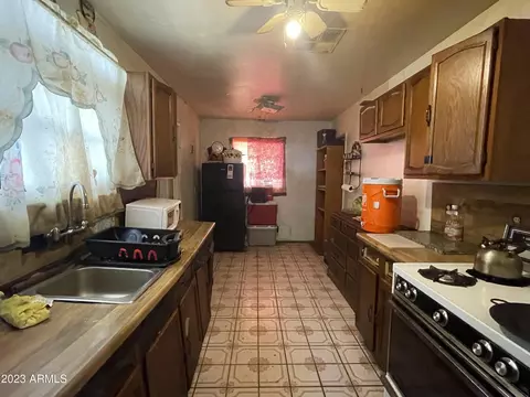 1329 N 36th Dr, Phoenix, AZ 85009 photo 3