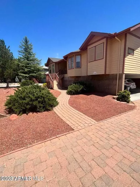 10305 E Creekside Dr, Cornville, AZ 86325