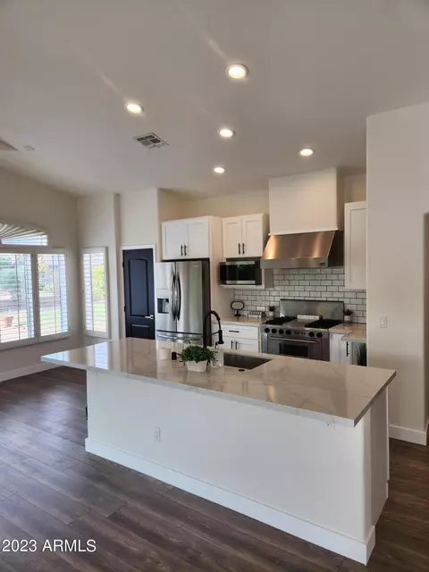 3402 E Clark Rd, Phoenix, AZ 85050 photo 4
