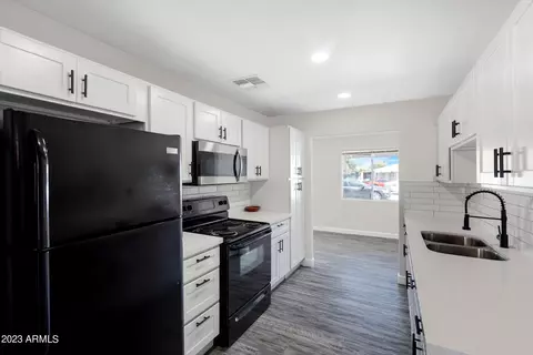 4422 N 34th Dr, Phoenix, AZ 85017 photo 9