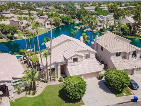 880 W Hackberry Dr, Chandler, AZ 85248