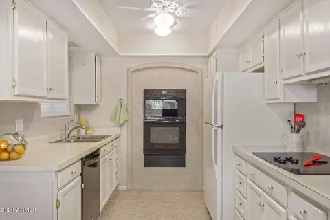 910 N Center St #12, Mesa, AZ 85201