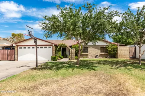 5702 W Royal Palm Rd, Glendale, AZ 85302