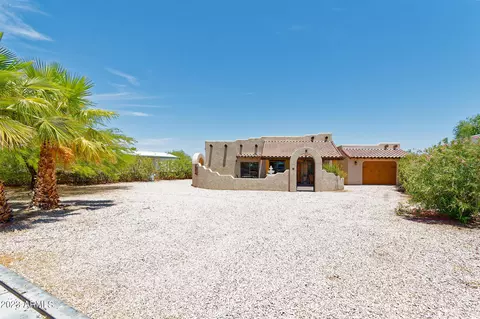 49725 Rainbow Ave, Quartzsite, AZ 85346