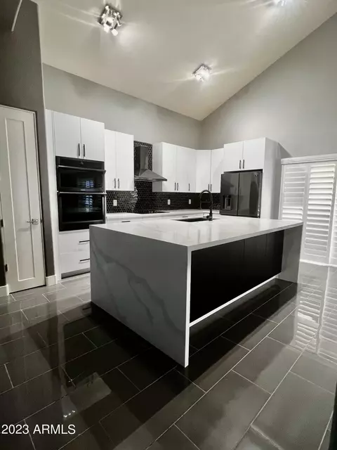 7231 W Pontiac Dr, Glendale, AZ 85308