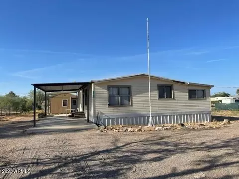 22655 W Henderson St, Congress, AZ 85332