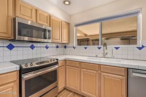 827 E Marconi Ave, Phoenix, AZ 85022 photo 18