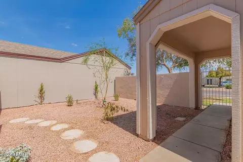 4510 E Vineyard Rd, Phoenix, AZ 85042 photo 3