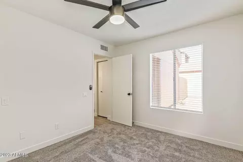 4510 E Vineyard Rd, Phoenix, AZ 85042 photo 16