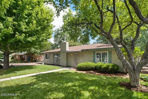 2909 E Lewis Dr, Flagstaff, AZ 86004
