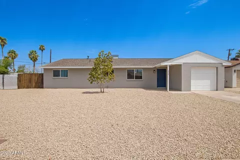 6256 W Berridge Ln, Glendale, AZ 85301