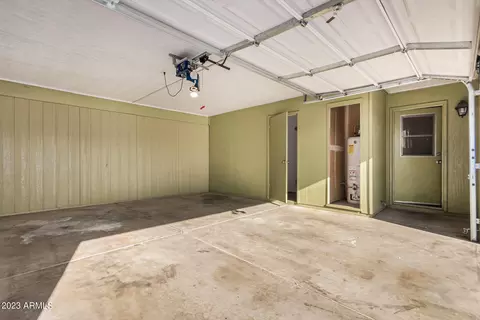 3741 W Evans Dr, Phoenix, AZ 85053 photo 2
