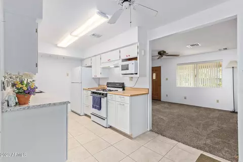 1324 E Becker Ln, Phoenix, AZ 85020 photo 7