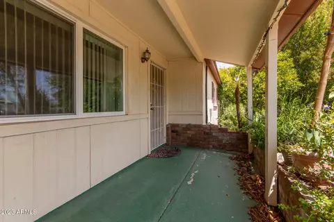 1324 E Becker Ln, Phoenix, AZ 85020 photo 11