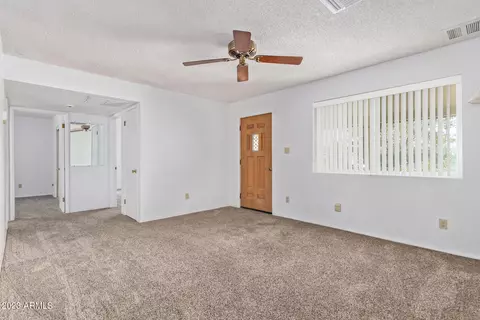 1324 E Becker Ln, Phoenix, AZ 85020 photo 2
