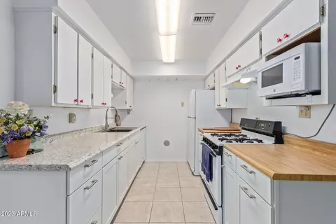 1324 E Becker Ln, Phoenix, AZ 85020 photo 5