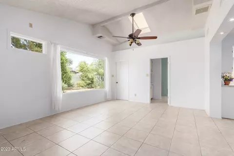 1324 E Becker Ln, Phoenix, AZ 85020 photo 17