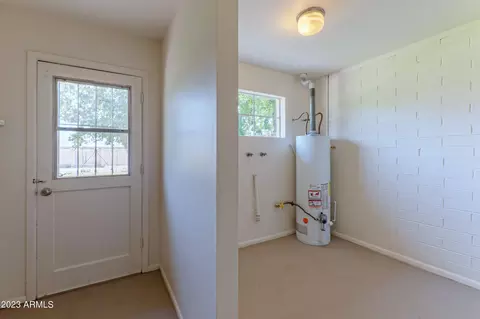 7733 N 60th Ave, Glendale, AZ 85301
