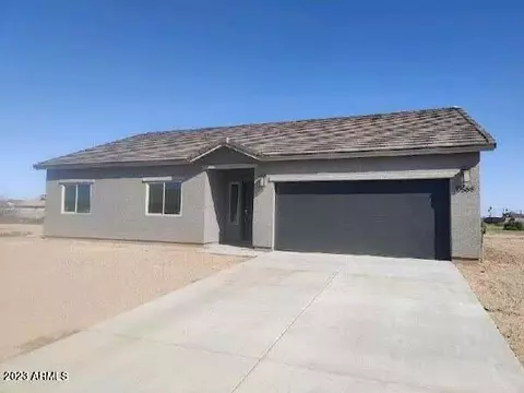8134 W Taylor Ct, Casa Grande, AZ 85194