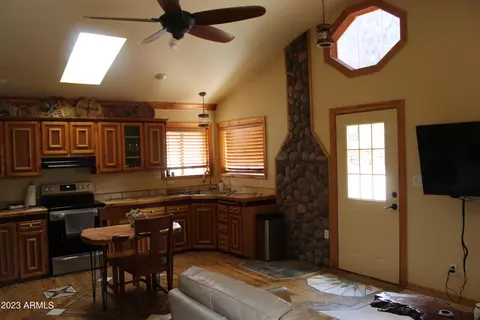 2181 S Woods --, Overgaard, AZ 85933 photo 4