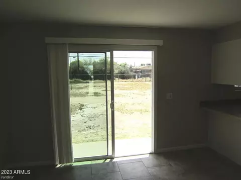 455 W Bealey Ave, Coolidge, AZ 85128 photo 3
