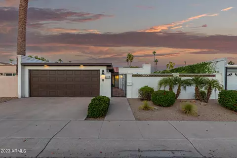 251 Laguna Dr W, Litchfield Park, AZ 85340