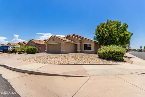 1015 E Mohave Ln, Apache Junction, AZ 85119 photo 2