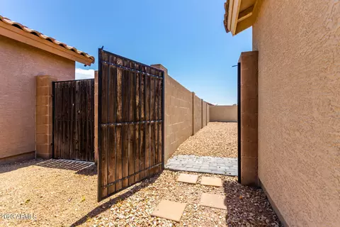 1015 E Mohave Ln, Apache Junction, AZ 85119 photo 20