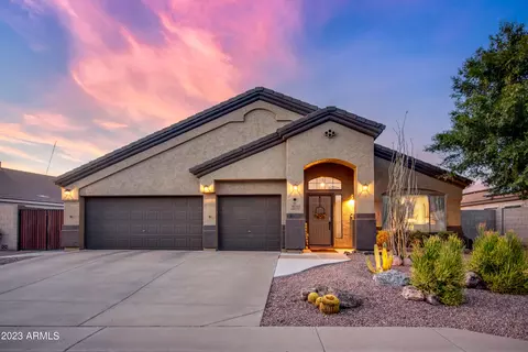 8518 E Portobello Cir, Mesa, AZ 85212