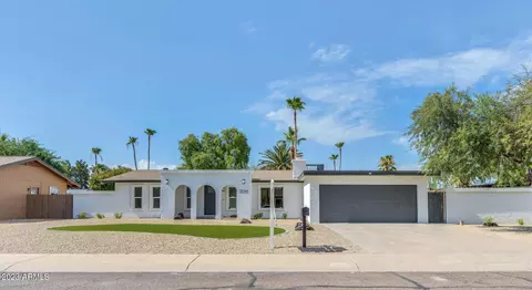3018 E Cochise Rd, Phoenix, AZ 85028 photo 2