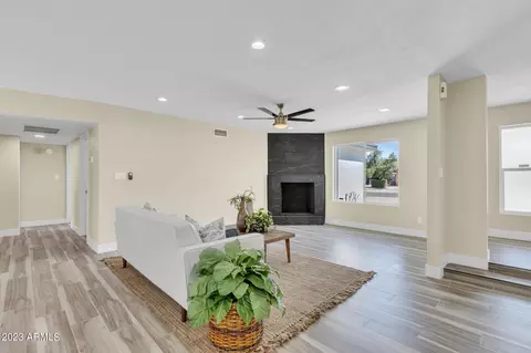 3018 E Cochise Rd, Phoenix, AZ 85028 photo 6