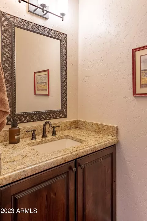 6121 E Oak Loop, Hereford, AZ 85615 photo 8