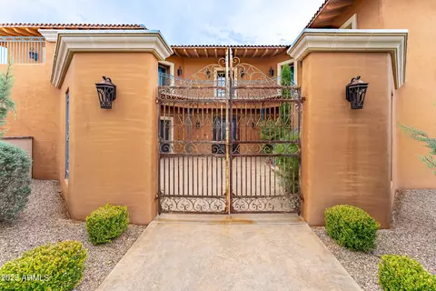 6121 E Oak Loop, Hereford, AZ 85615 photo 3