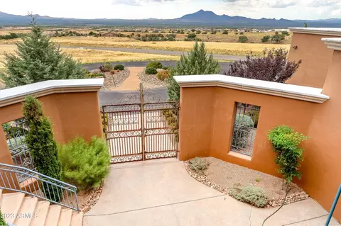 6121 E Oak Loop, Hereford, AZ 85615 photo 2