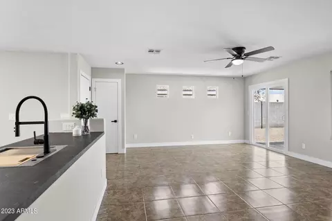 1051 W 22nd Ave, Apache Junction, AZ 85120 photo 5