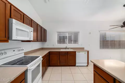 1543 E Beacon Dr, Gilbert, AZ 85234 photo 12