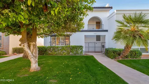 7684 E Minnezona Ave, Scottsdale, AZ 85251
