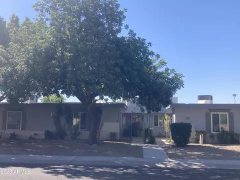 10541 W Ocotillo Dr, Sun City, AZ 85373