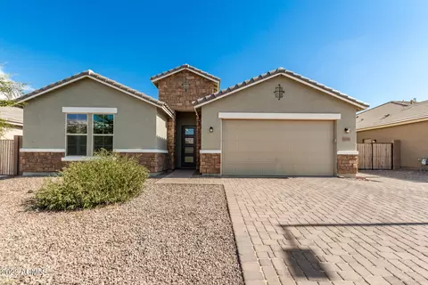 1575 W Gordon St, San Tan Valley, AZ 85142
